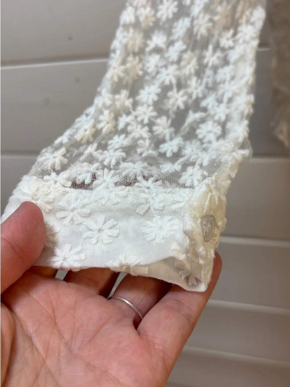 SISTER JANE White Floral Lace Blouse Size S - Picture 7 of 12